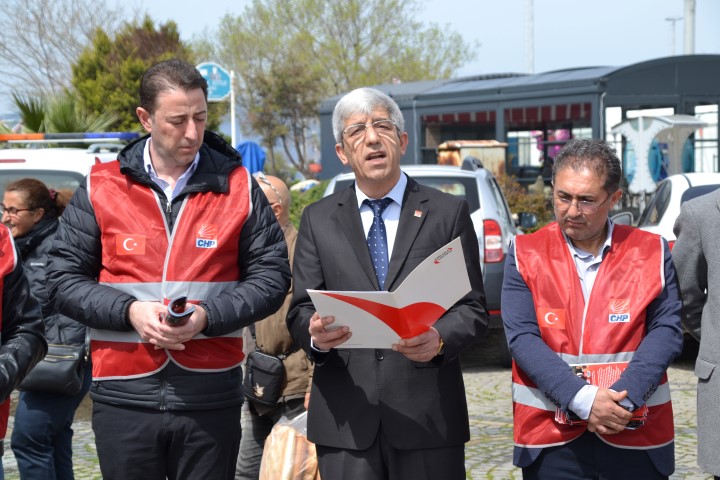 DERBO SAĞIR ADAY ADAYLIĞI AÇIKLAMASINI CHP GÖNÜLLÜLERİ İLE YAPTI