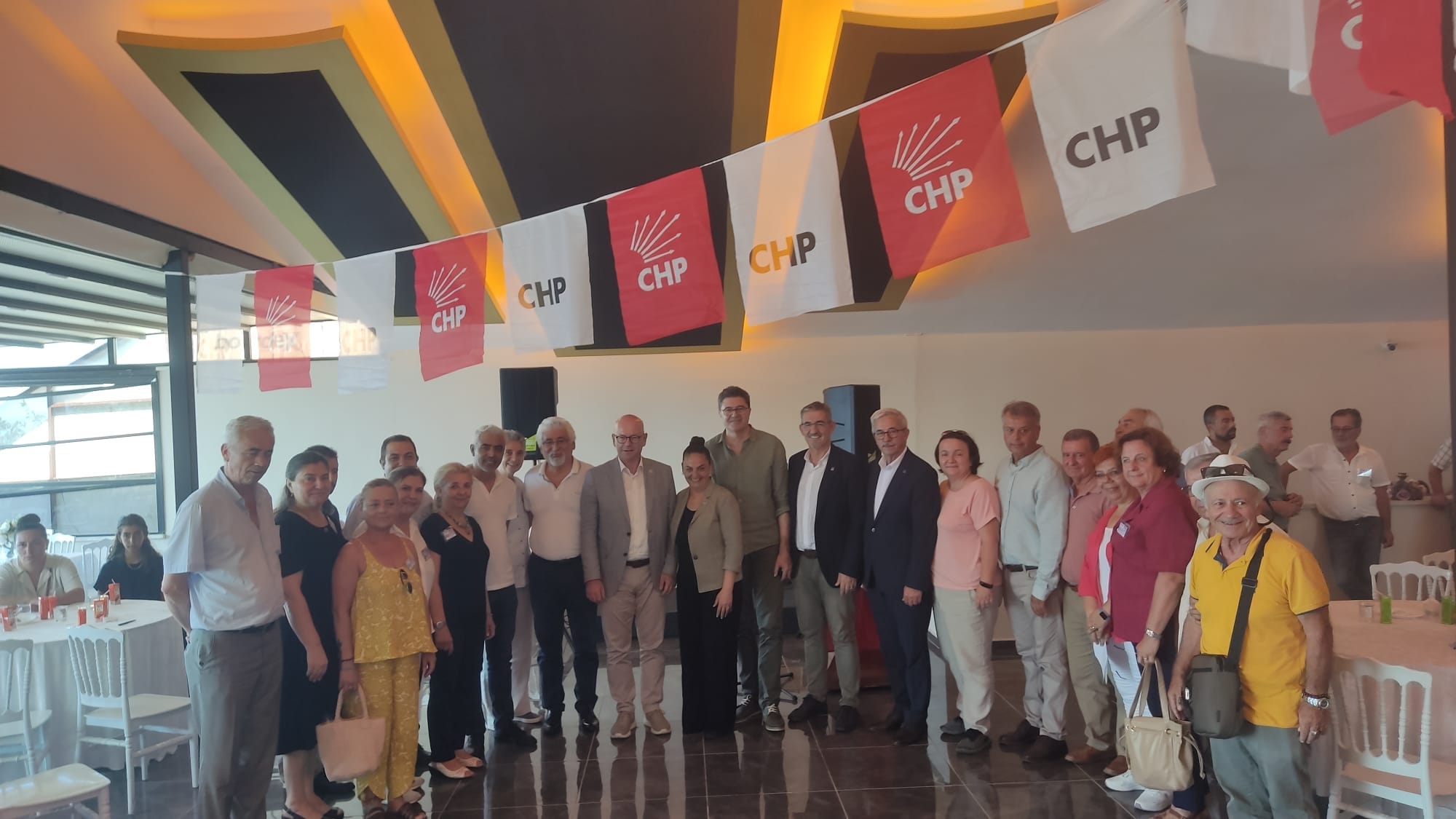 CHP’DE İLÇE KONGRELERİ DEVAM EDİYOR