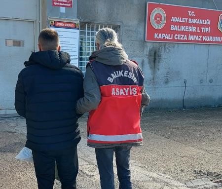 HAKLARINDA 26 VE 27 YIL HAPİS CEZASI OLAN 2 ŞAHIS YAKALANDI