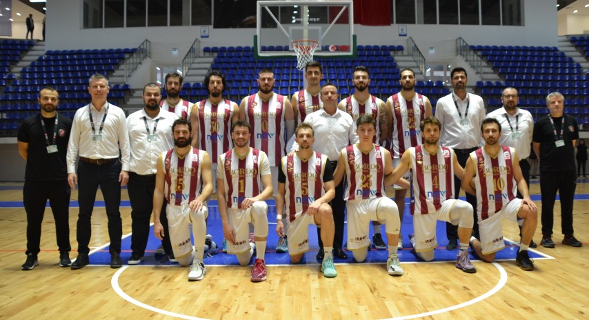 YENİ SALONDA İLK GALİBİYET FARKLI GELDİ ( 69-52 )