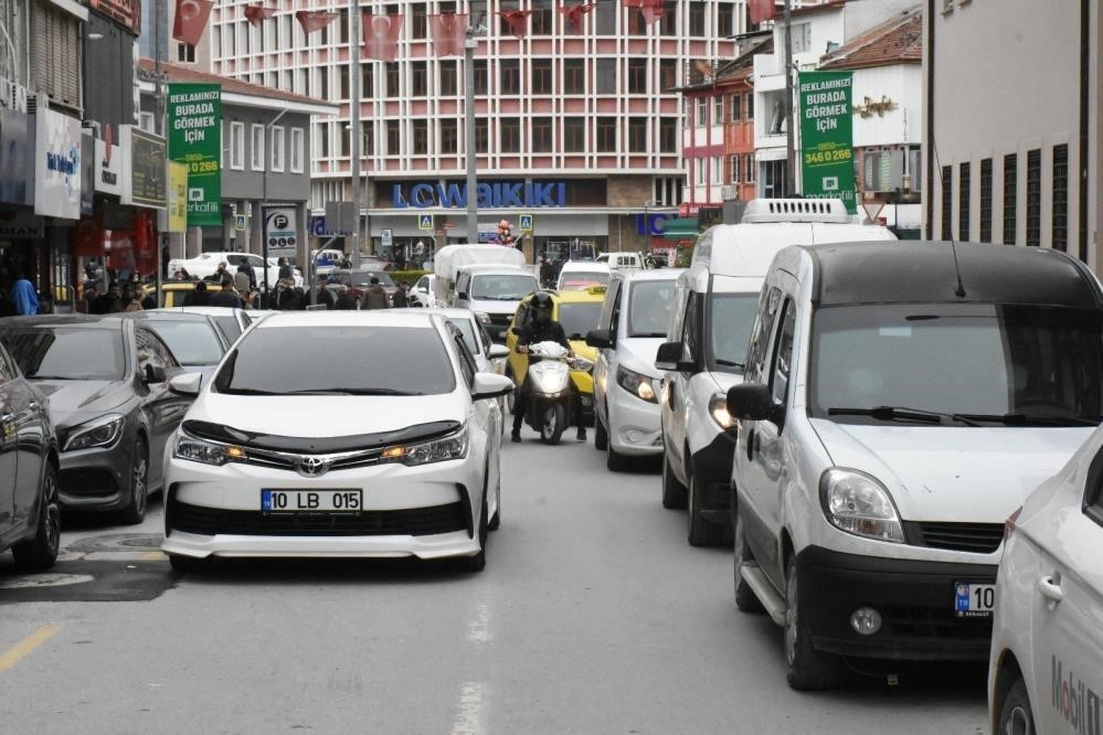 BALIKESİR’DE ARAÇ SAYISI 590 BİNE YÜKSELDİ