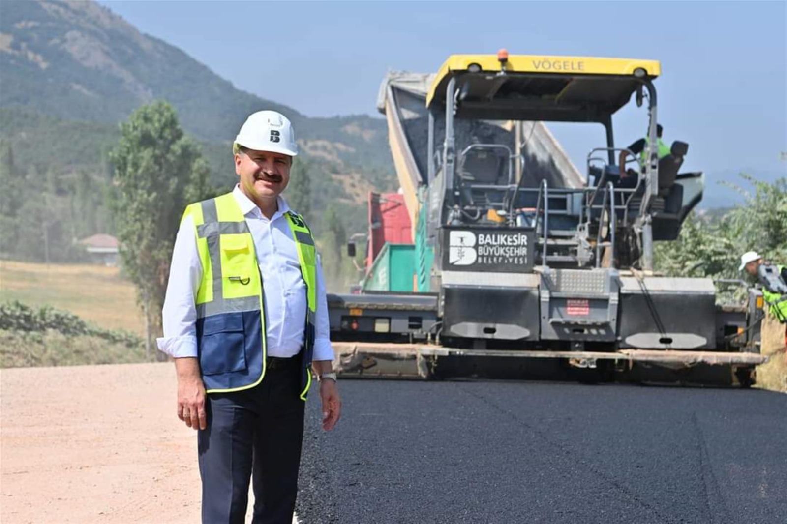 KIRSALDA ASFALTSIZ VE PARKESİZ YOL KALMAYACAK