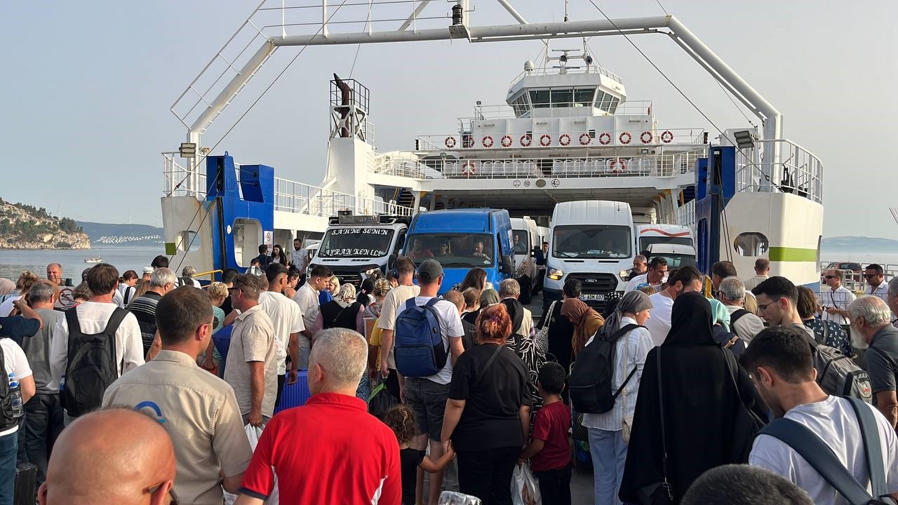 Balıkesir’in Erdek ilçesi üzerinden Avşa Adası başta olmak üzere adalara