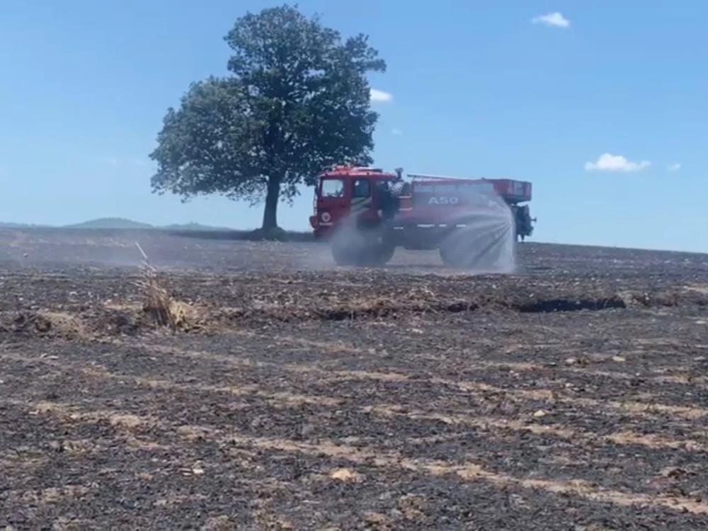 GÖNEN’DE 35 TON BUĞDAY KÜL OLDU