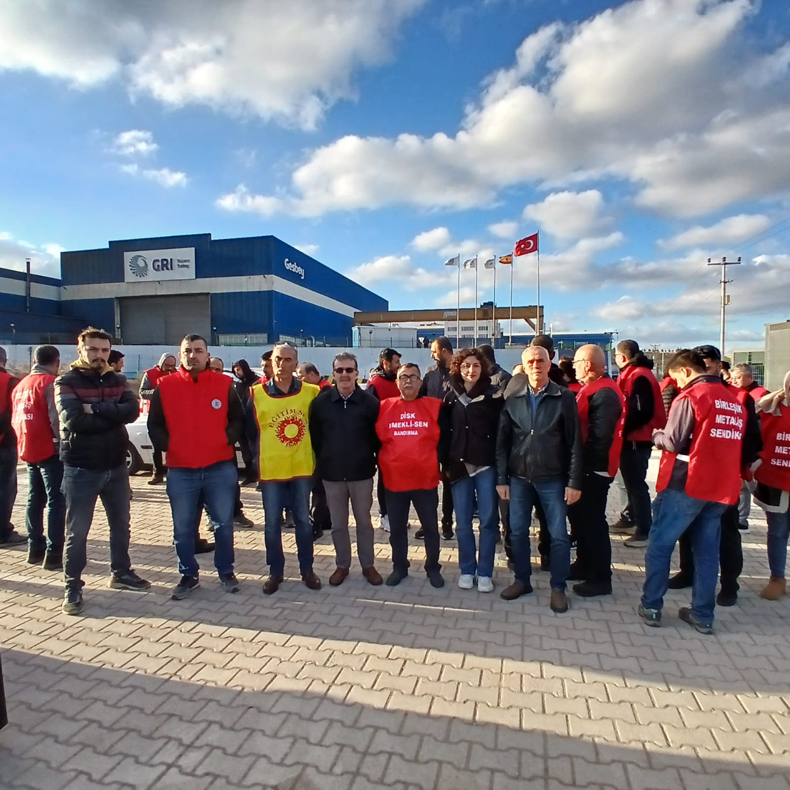 GESBEY’DE İŞTEN ÇIKARTILMALAR PROTESTO EDİLDİ