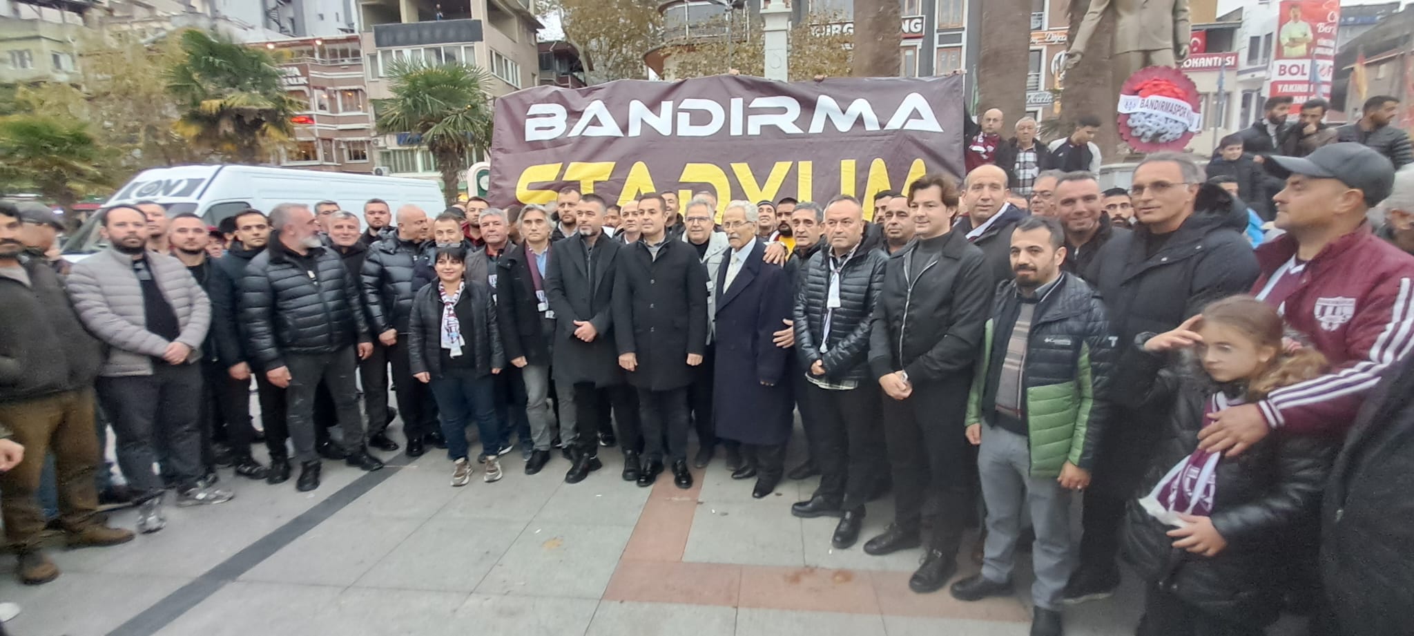 TARAFTAR MEYDANA AKTI, STAD ÇAĞRISI YAPTI