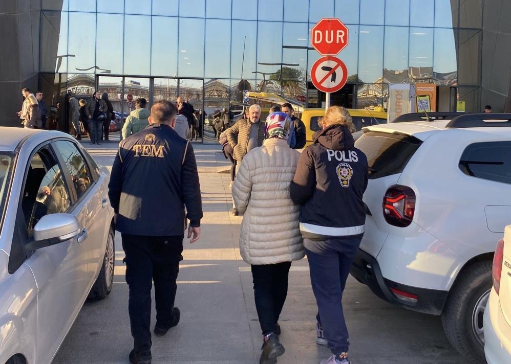 MÜEBBET CEZASI VARDI ALIŞVERİŞ YAPARKEN YAKALANDI