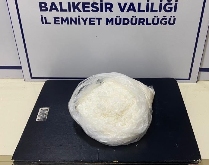 BANDIRMA’DA 430 GRAM METAMFETAMİN ELE GEÇİRİLDİ