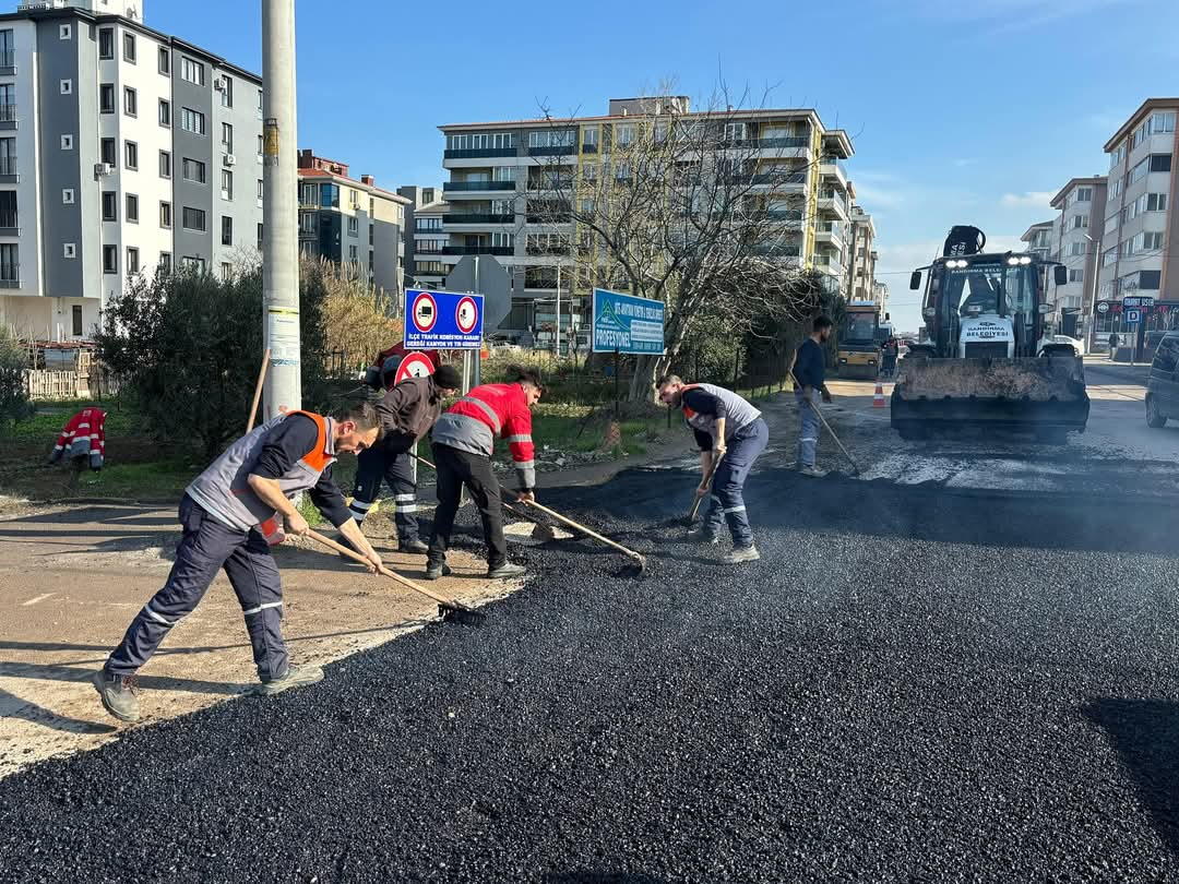 Bandırma Belediyesi çalışmalarına hız kesmeden devam ediyor