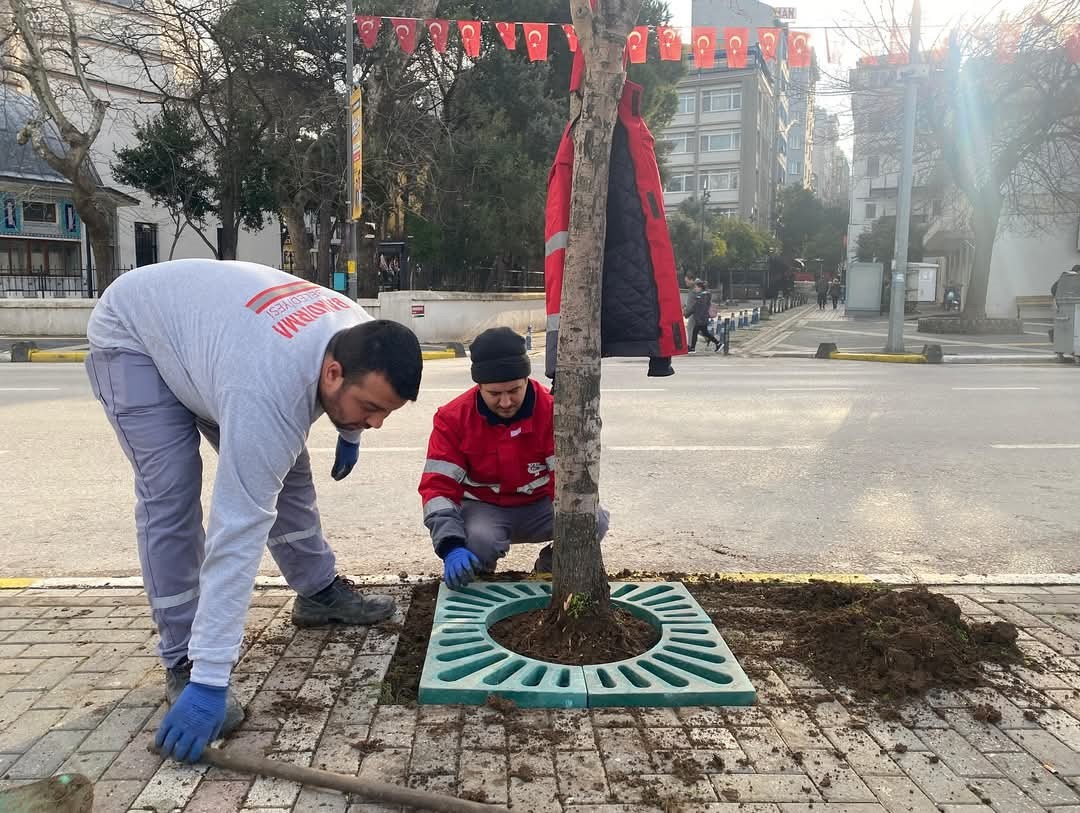 Bandırma Belediyesi’nden çevre dostu kaldırım düzenlemeleri