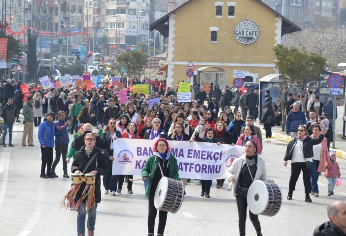 Bandırma’da 8 Mart coşkusu