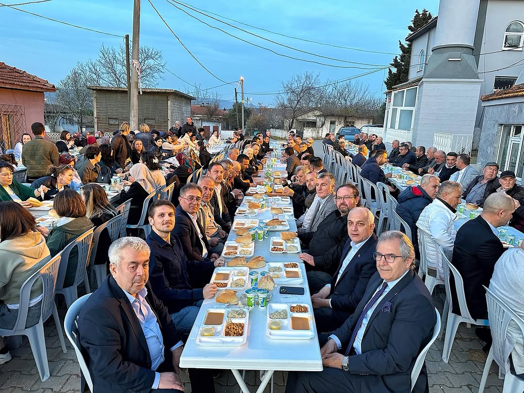 Canset Sevim’den Yeni Ziraatli’de iftar daveti