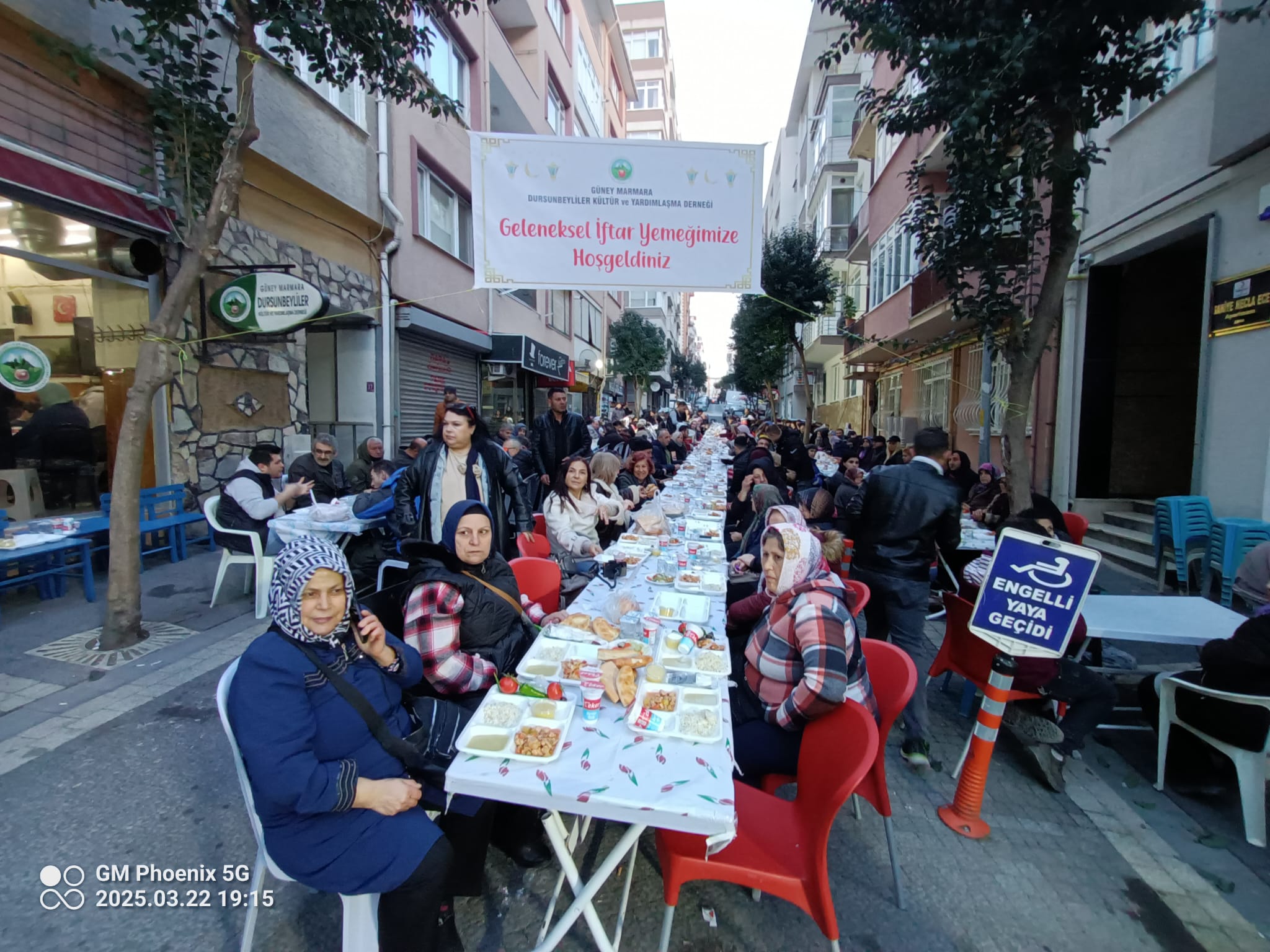 Binlerce Dursunbeyli bu iftarda buluştu